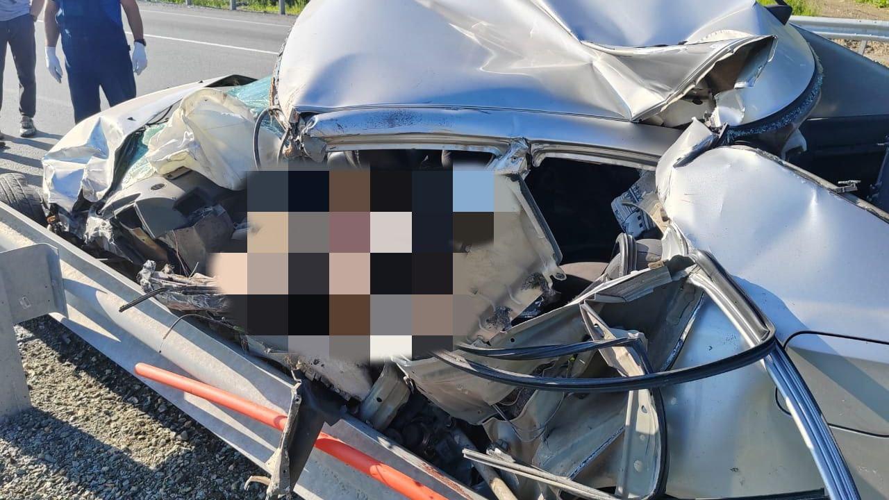 Фото Появились страшные кадры с места смертельного ДТП на трассе К-19Р под Новосибирском 3